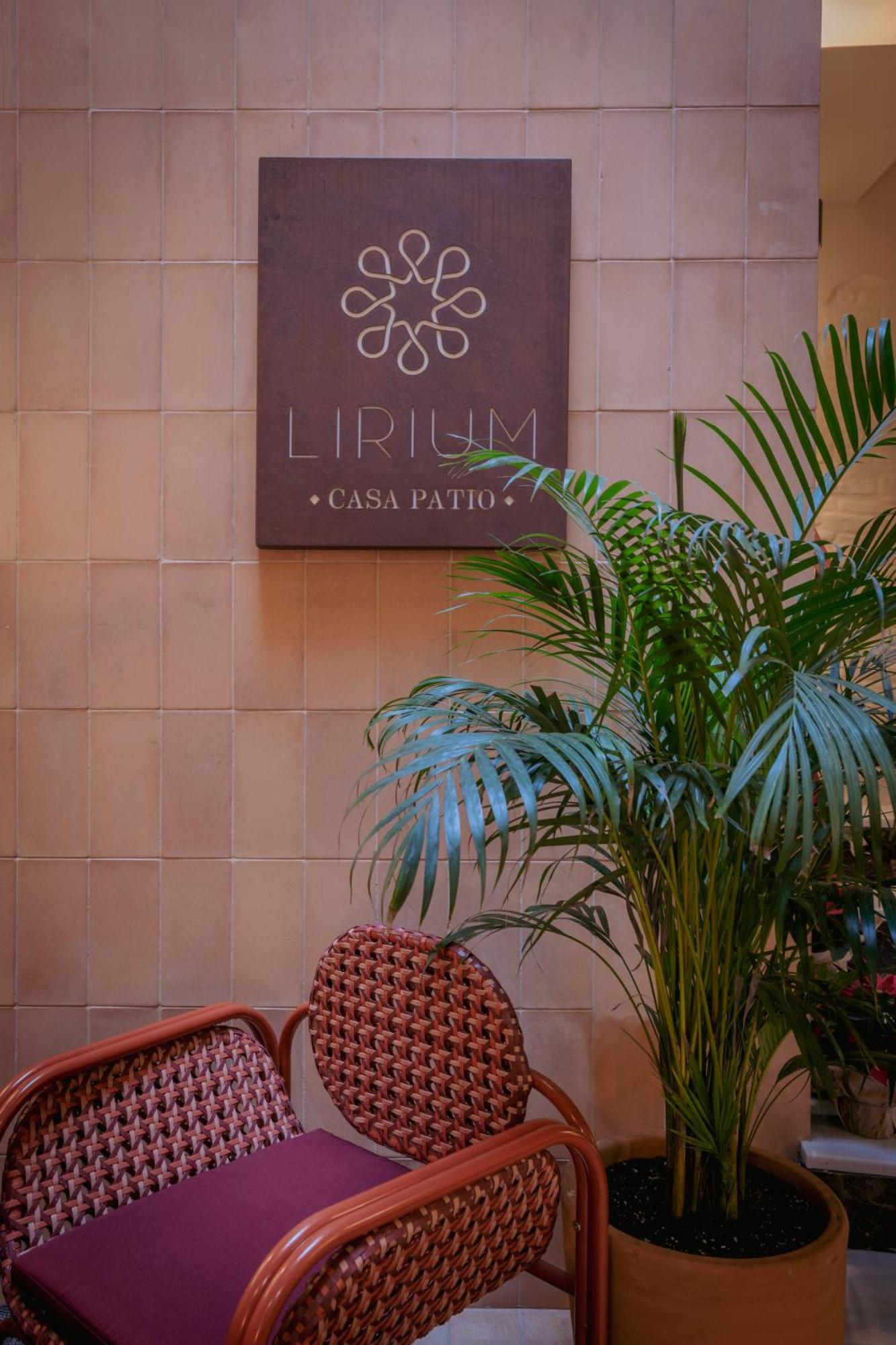 Отель Lirium Casa Patio Севилья Экстерьер фото