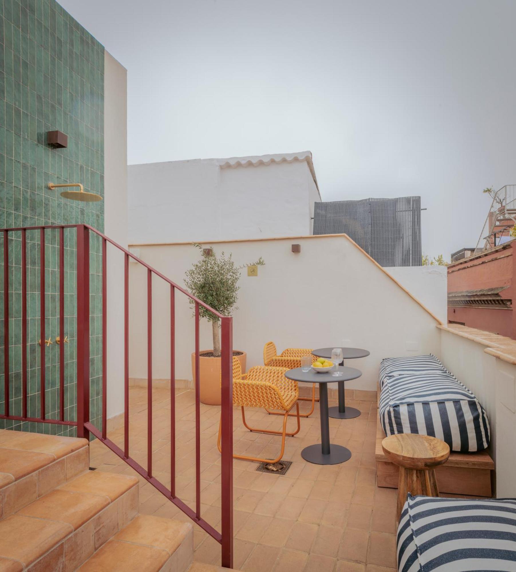 Отель Lirium Casa Patio Севилья Экстерьер фото