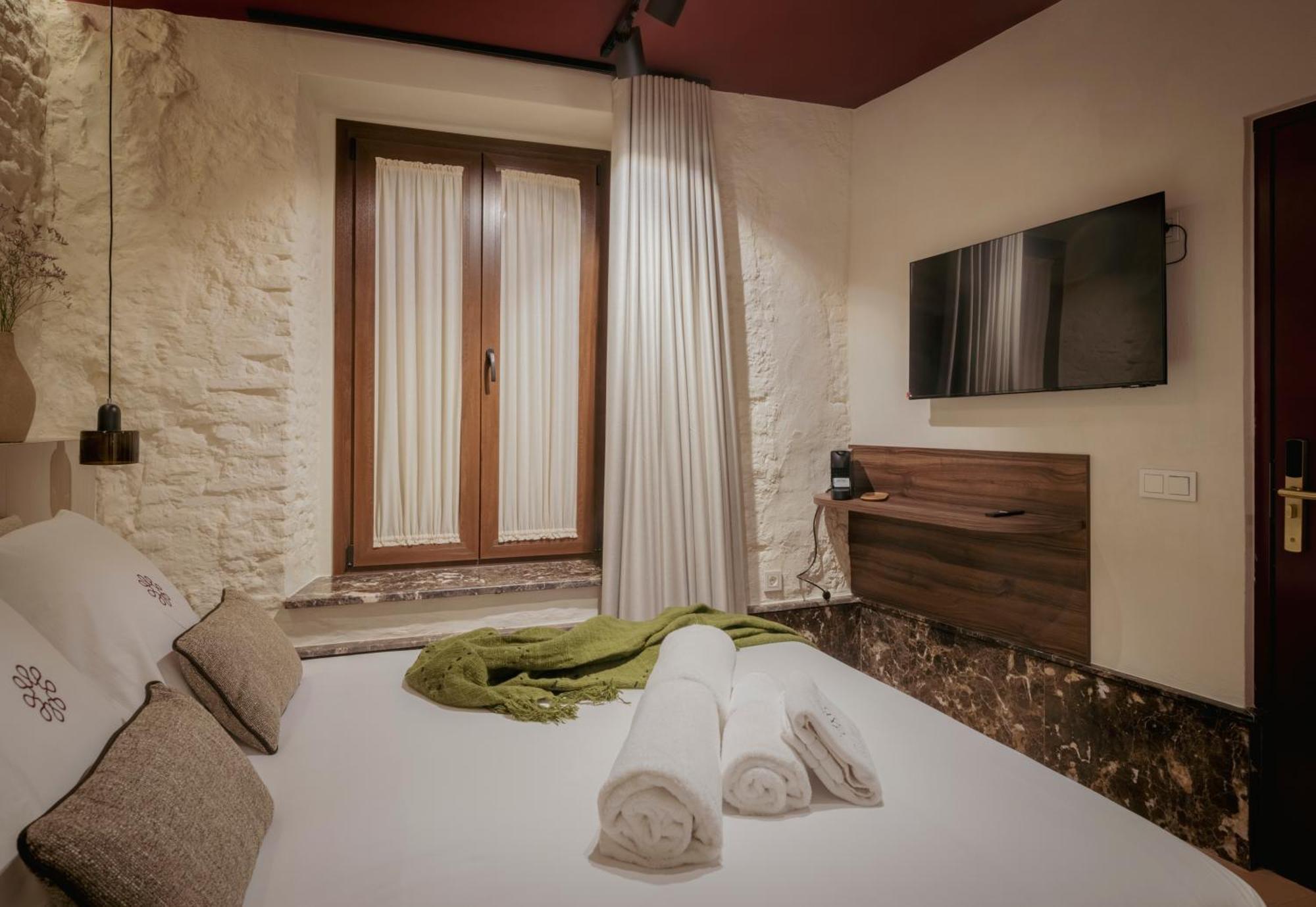 Отель Lirium Casa Patio Севилья Экстерьер фото